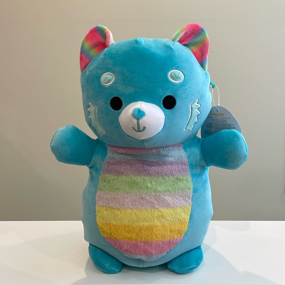 NWT 14” Vanessa the Red Panda with Rainbow Belly HUGMEES Squishmallow - Picture 2 of 6